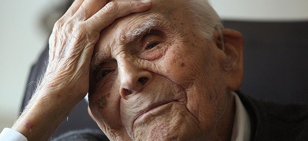 Ο καθηγητής Κριαράς μοιράζεται τη σοφία…107 ετών