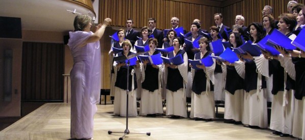 Η Δημοτική Χορωδία Τρικάλων στο One Earth Choir Project