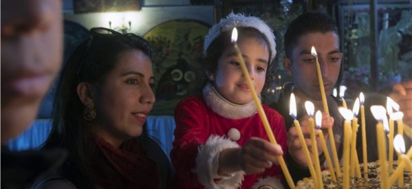 Χιλιάδες πιστοί στην Βηθλεέμ για τον εορτασμό των Χριστουγέννων