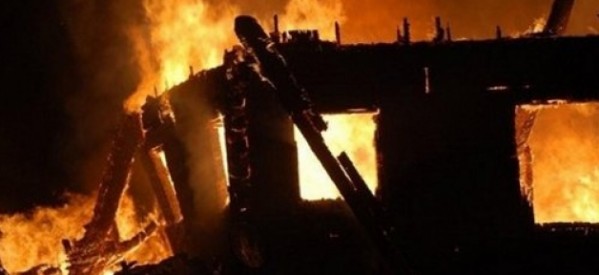 Τραγωδία στη Θήβα: Φωτιά σε δομή προσφύγων, νεκρό επτάχρονο αγόρι