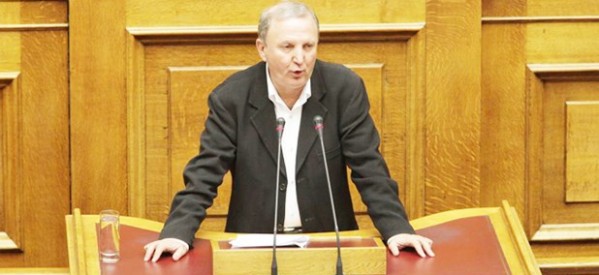 Τρίτη φορά που άλλαξε γνώμη ο βουλευτής του ΣΥΡΙΖΑ Σάκης Παπαδόπουλος – Τώρα ίσως και να παραιτηθεί