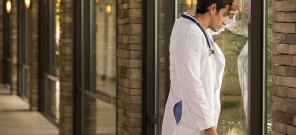 Τρίκαλα – Κινητοποίηση νοσοκομειακών γιατρών και νοσηλευτών για την υποστελέχωση των νοσοκομείων