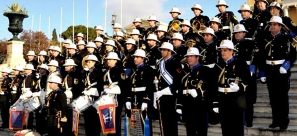 Τρίκαλα: Μουσικές αλληλεγγύης με την Μπάντα του Πολεμικού Ναυτικού