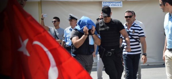 Ποινές με αναστολή στους «8» Τούρκους στατιωτικούς