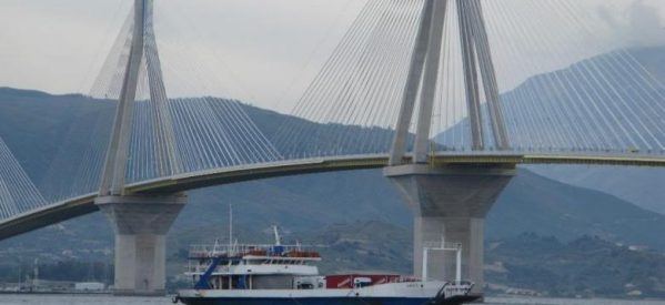 Εγκαταλείπουν την… γέφυρα Ρίου-Αντιρρίου για τα φθηνότερα φέρι μποτ