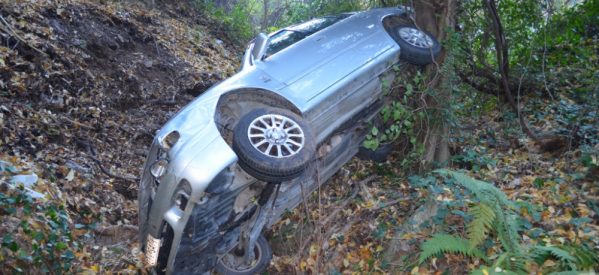Αυτοκίνητο εξετράπη από την πορεία του στην Καστανιά