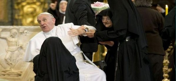 Για τα σεξουαλικά σκάνδαλα φταίει ο Σατανάς για τον Πάπα Φραγκίσκο και του κήρυξε τον πόλεμο
