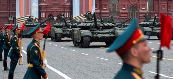 Ρωσία: Με μια μεγαλειώδη στρατιωτική παρέλαση γιορτάστηκε η 74η επέτειος της νίκης επί των Ναζί