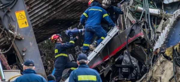 Σύγκρουση τρένων στα Τέμπη: Εισήγηση στον Μητσοτάκη για διακοπή των δρομολογίων 